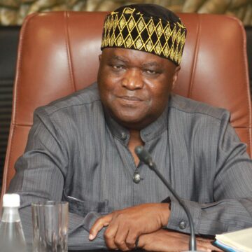 Kawana sets record straight on auction of fish quotas  