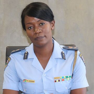 Opolisi ya guna oshigwana ethimbo lyomatango omanene 