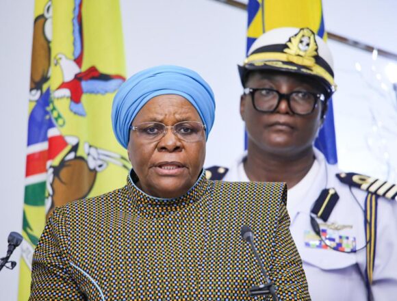 NNN NNN cracks whip against poor delivery