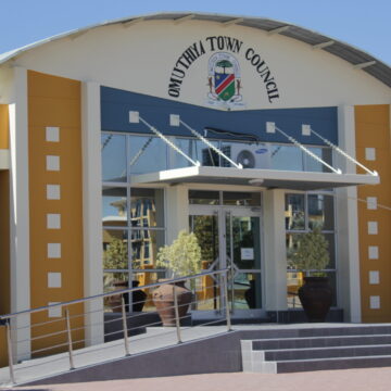 Omuthiya Omuthiya dispute with ex-CEO drags on