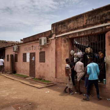 In Mali’s largest prison, virus kept at bay
