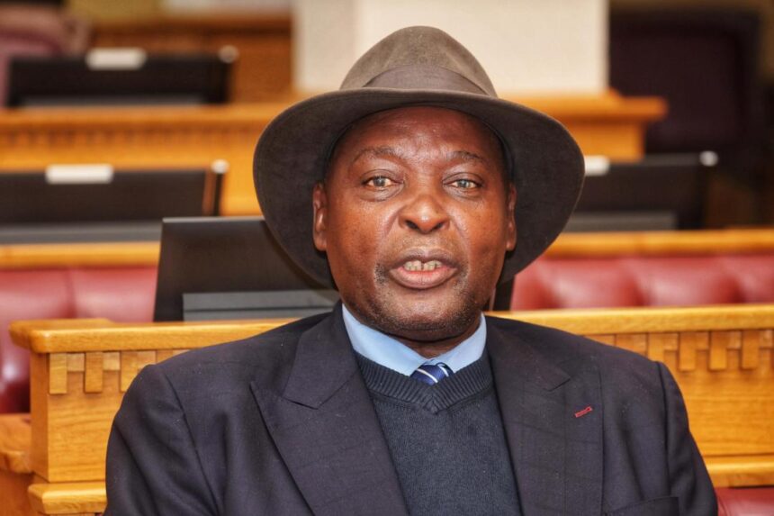 Sankwasa Awarded Sankwasa receives continental award