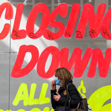 Tears and anguish as Melbourne sinks further into lockdown