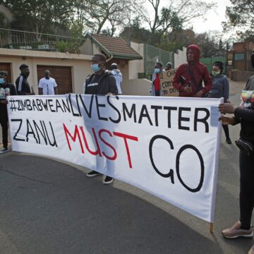 Zim opposition barred from meeting SA envoys