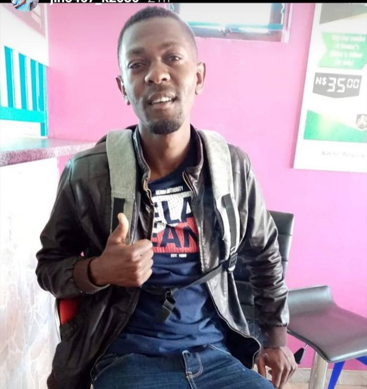 Hendrik a hupu moshiponga 