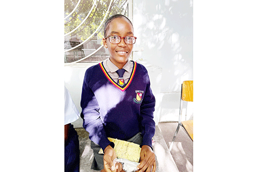 500-leaners--free-specs Over 500 Oshana learners’ eyes tested
