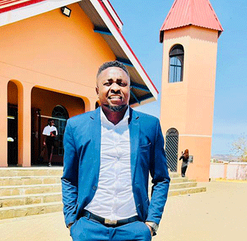 Okwiimba ohaku etele nge ombili nehafo – Tate Meke 