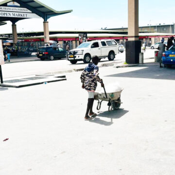 child labour Aalongwa taya fawula ya ka undule uutemba komatala …oonakukuta aanona ya takelwa omunwe