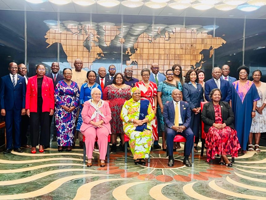 Ulikeni oshihopaenenwa shiwa moshiwana – Omupresidente