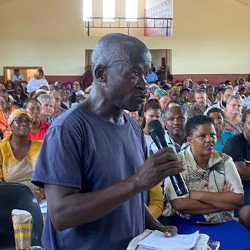 Opolifi, ovanafaalama tava twikile okukala mewi limwe 