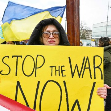 Four South Africans fight Russia to return home