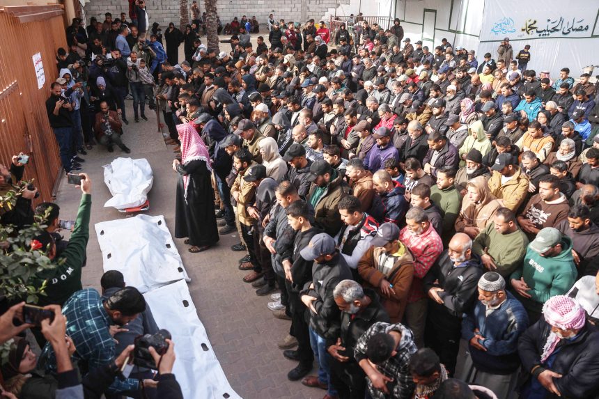 ‘Israeli  strikes  kill  11  since  dawn’