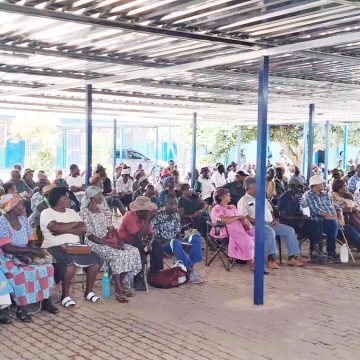 /Khomanin lament ‘unfair’ land redistribution 