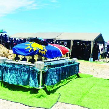 Slain prosecutor gets hero’s send-off   