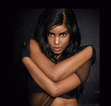 Snazzy dazzles with Afrozotics 