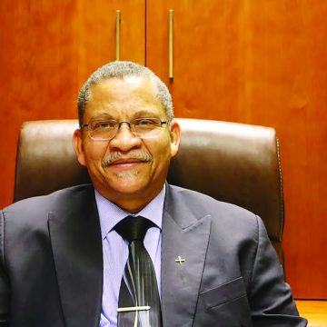 Vries spotlights Namibia’s sport facility plans