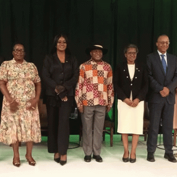 Stakeholders  discuss disaster   mitigation
