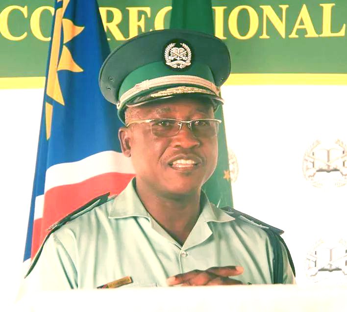 Female correctional officer, inmate caught on camera