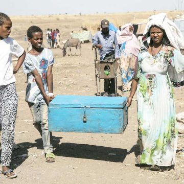 War fears drive Tigrayans to flee 