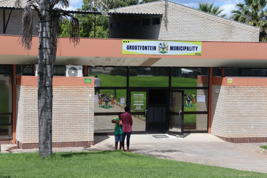 Grootfontein installs 3 400 prepaid water meters