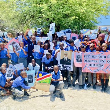 Aishe opeenhele okudimbuluka efiku lemanguluko konooli