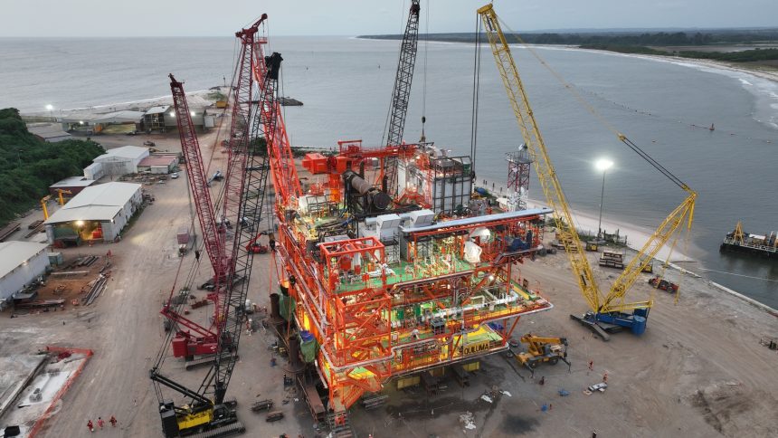 Angolan LNG field goes into full production 