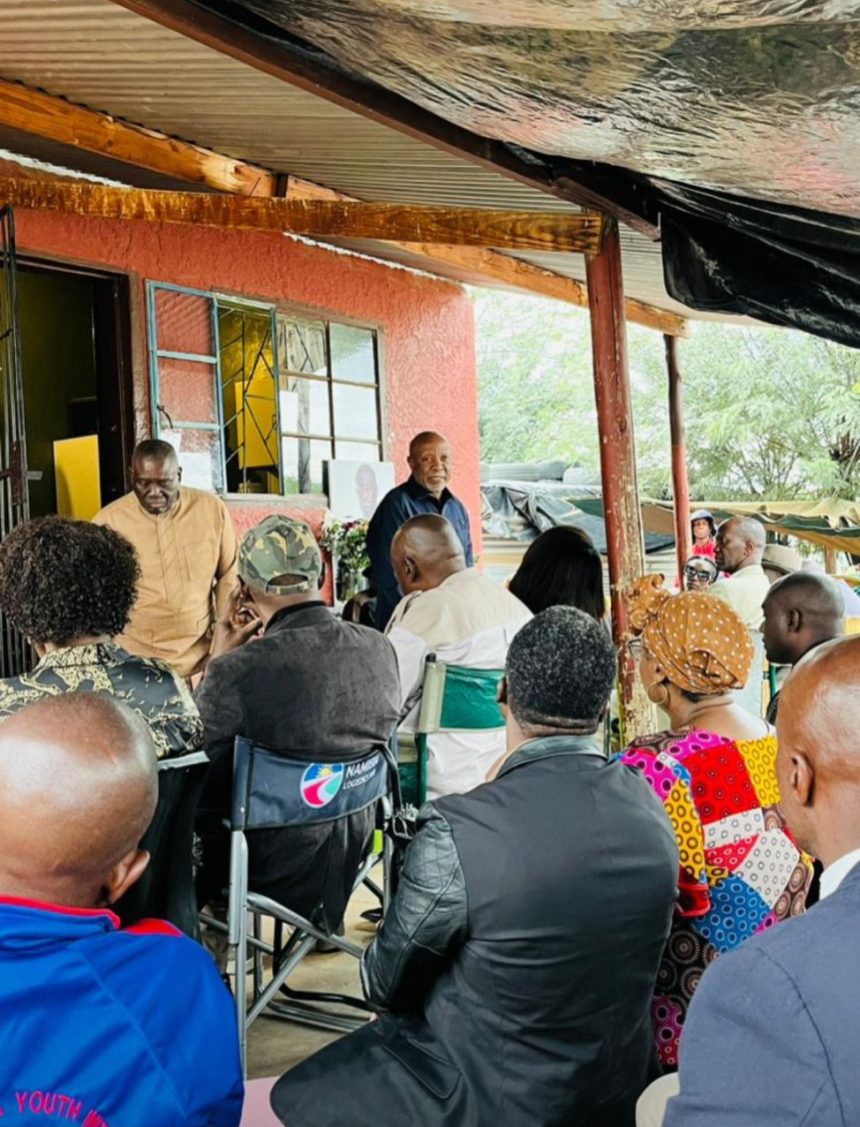 AF22487A-38B8-4910-8390-99045F161857 Consoling…