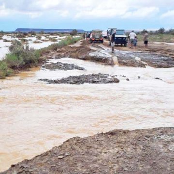 Road closures derail //Kharas east