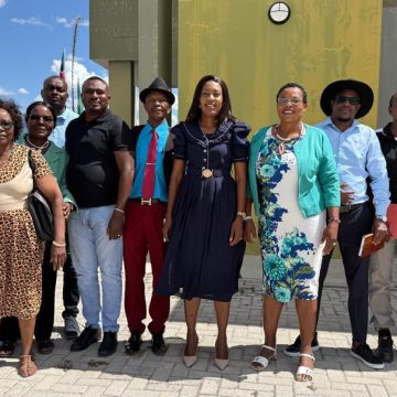 Omafuma manene ohaa dimi  …ngoloneya waHangwena novanangeshefa ve likunda 