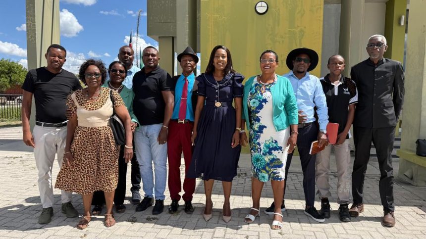 Omafuma manene ohaa dimi  …ngoloneya waHangwena novanangeshefa ve likunda 