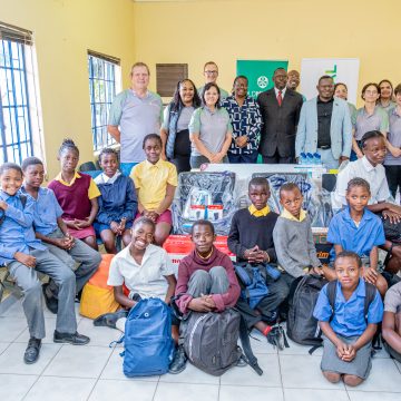 Old Mutual supports education in Otjiwarongo