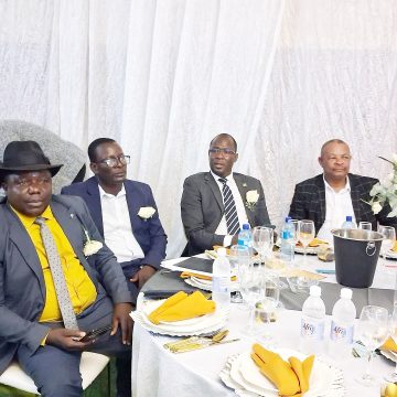 Oshimaliwa shi dulife poN$800 000 sha ongelwa kOpuwo 