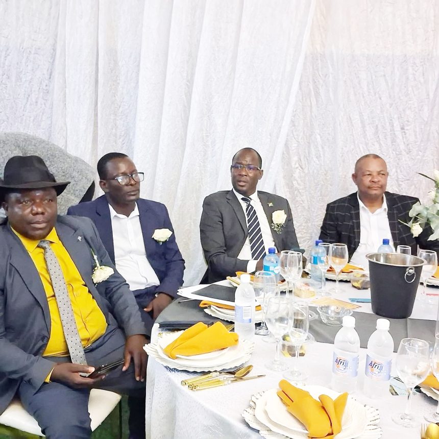 Oshimaliwa shi dulife poN$800 000 sha ongelwa kOpuwo 