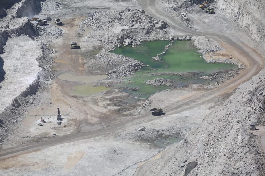 Govt pushes for 10% share in Rössing