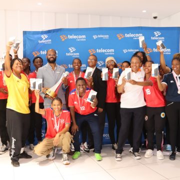 Telecom rewards Gladiators with smartphones