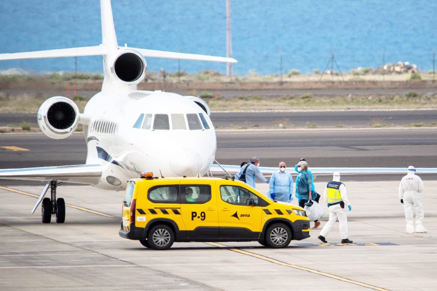 Evacuation of hantavirus hit ship begins 