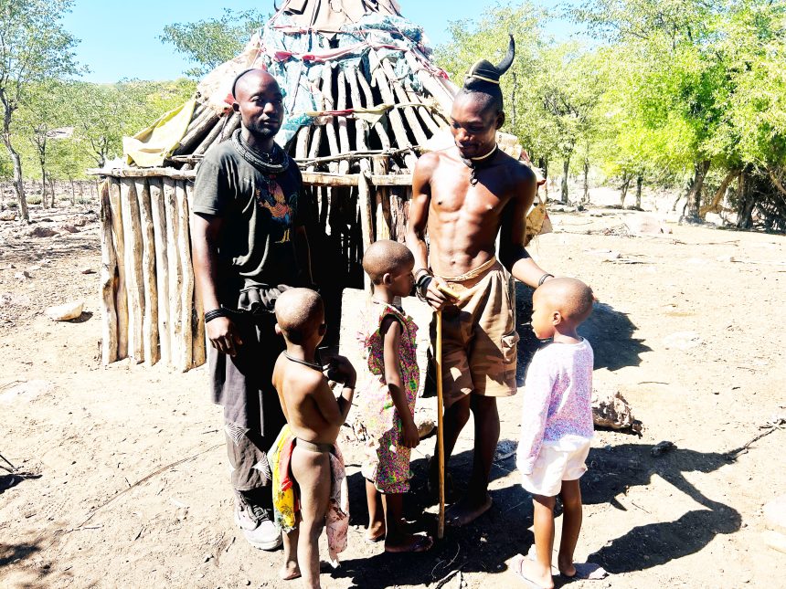 Aahimba haa yehe taya mono elongo …yamwe oyeli kuulithilo  