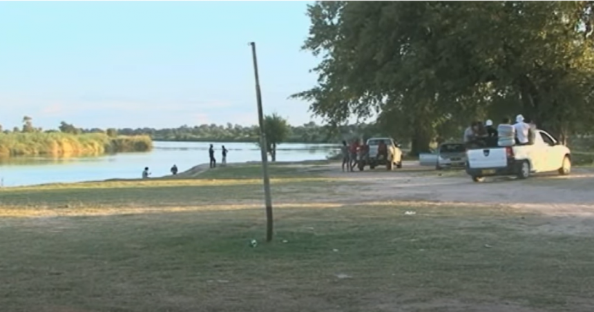 Kayengona youth take pride in keeping riverbank clean