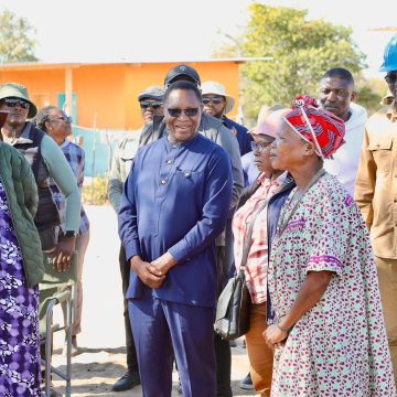 NNN a kumagidha aayelele ya longithe oopenzela dhawo nawa 