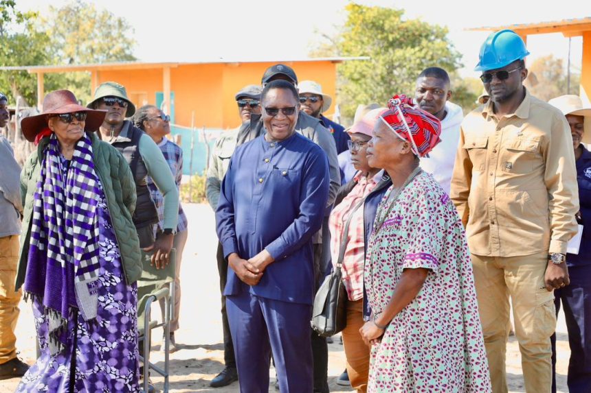 NNN a kumagidha aayelele ya longithe oopenzela dhawo nawa 
